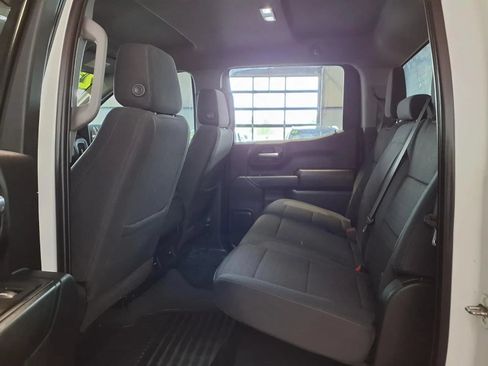 Used 2023 Chevrolet Silverado 1500 Custom AWD/4WD image 13