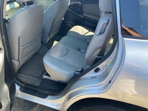 Used 2011 Toyota RAV4 4WD w/ Base L4 Extra Value Pkg image 8