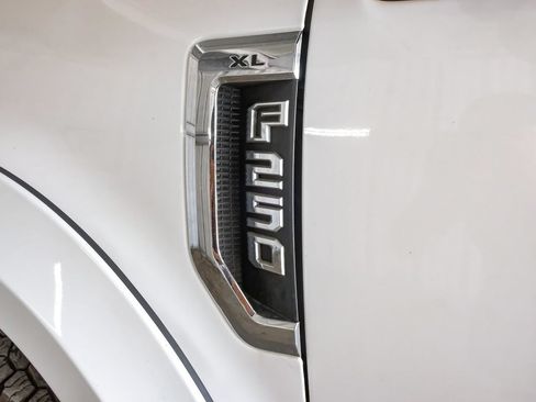 Used 2021 Ford F250 XL w/ Power Equipment Group AWD/4WD image 41