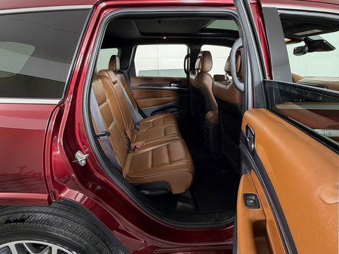 Used 2021 Jeep Grand Cherokee Overland image 6