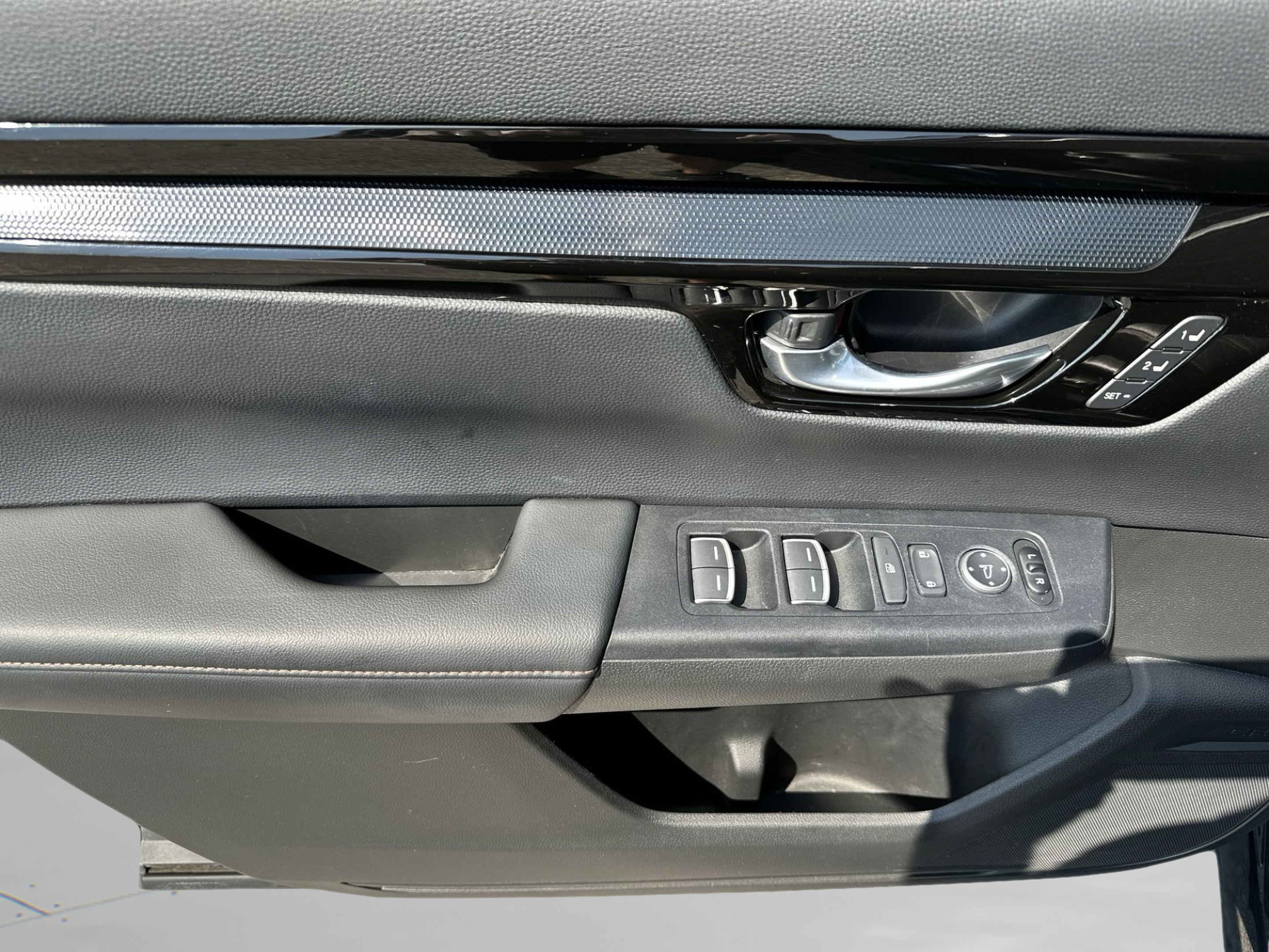 Used 2023 Honda CR-V Sport Touring image 15
