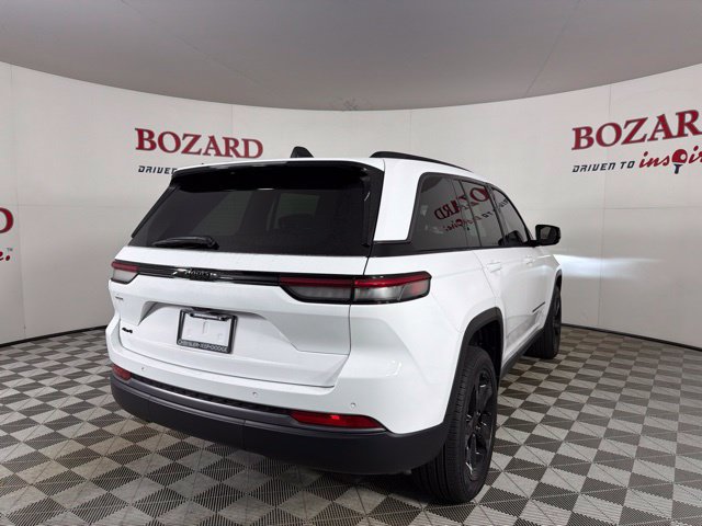Used 2026 Jeep Grand Cherokee Limited w/ Limited Altitude Package AWD/4WD image 14