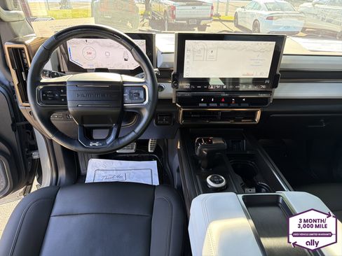Used 2024 GMC Hummer EV 2X w/ LPO, Illumination Package AWD/4WD image 12