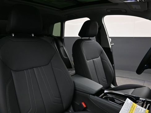 New 2026 Audi Q3 quattro 2.0T image 13