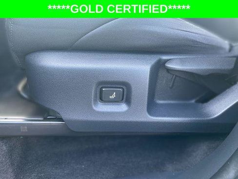 Certified 2024 Toyota Tacoma SR5 AWD/4WD image 16