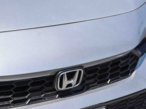 Used 2025 Honda Civic Sport image 4