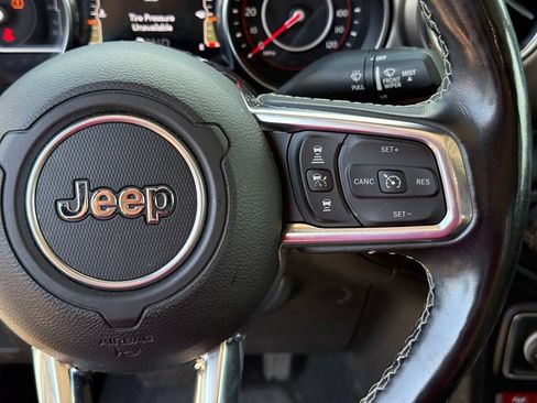 Used 2020 Jeep Gladiator Rubicon AWD/4WD image 18