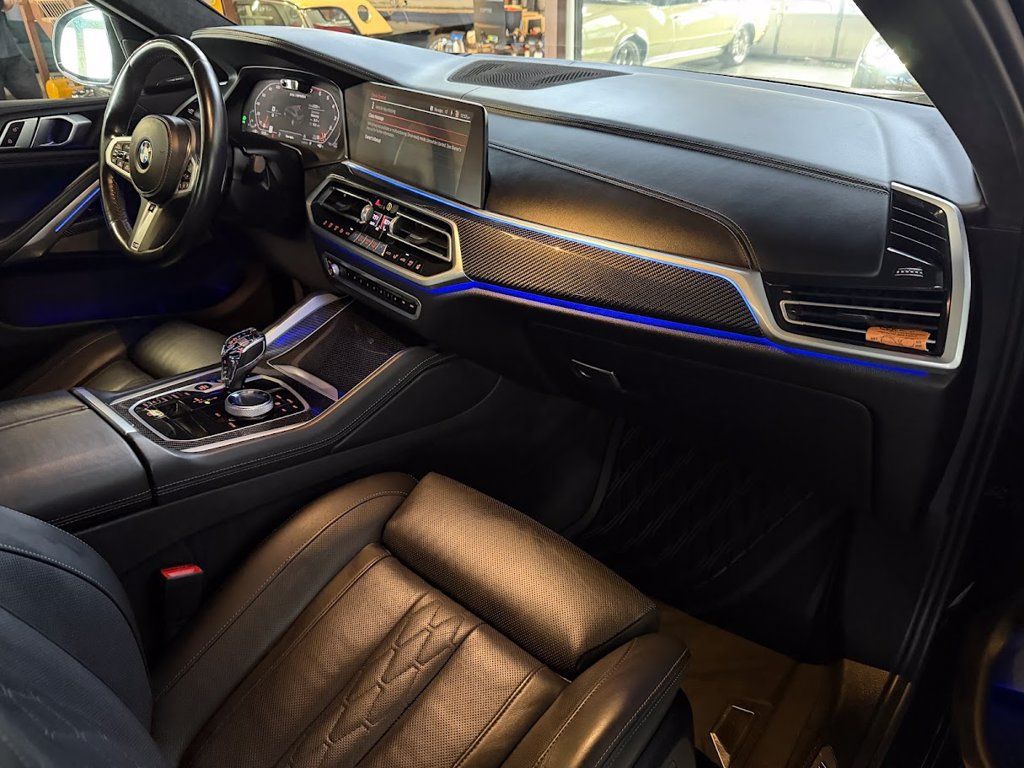Used 2022 BMW X6 M50i AWD/4WD image 10