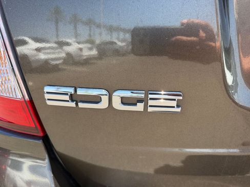 Used 2011 Ford Edge Limited w/ 302A Rapid Spec Order Code FWD image 24