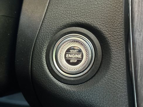 Used 2021 Mercedes-Benz C 300 Cabriolet image 17