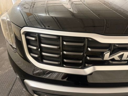 Used 2023 Kia Telluride SX image 4