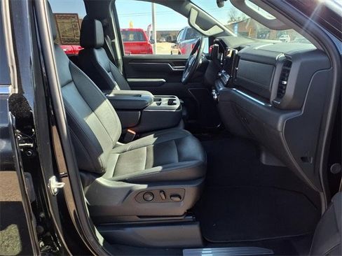 Used 2025 GMC Sierra 1500 SLT image 15