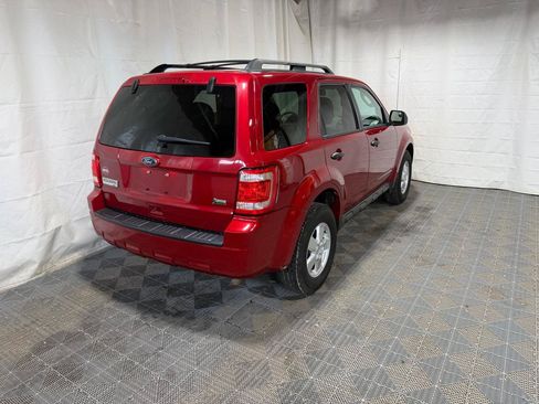 Used 2010 Ford Escape XLT AWD/4WD image 6