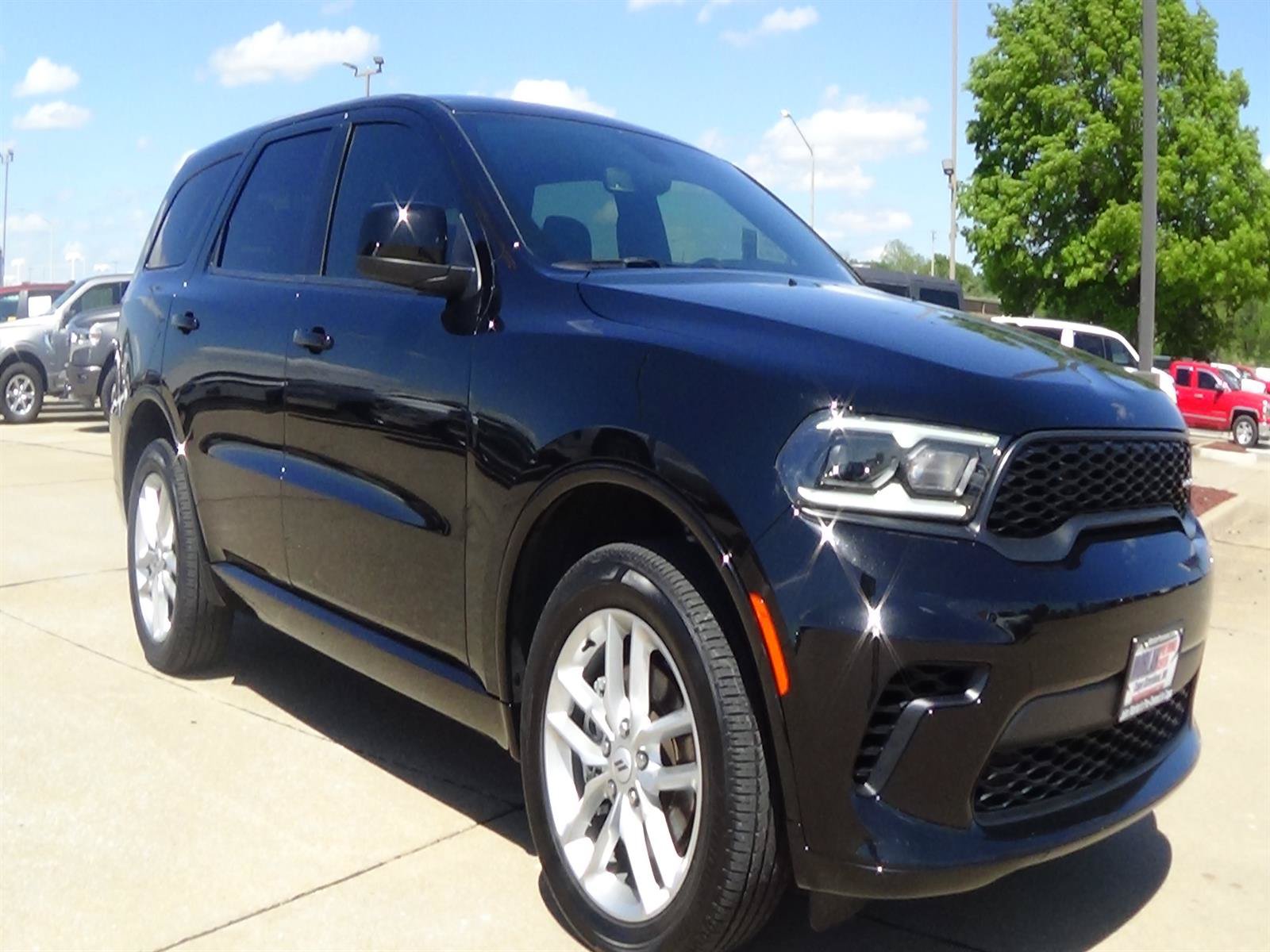 Certified 2025 Dodge Durango GT w/ Trailer Tow Group IV AWD/4WD image 4