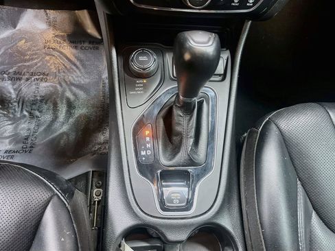 Used 2023 Jeep Cherokee Altitude Lux AWD/4WD image 17