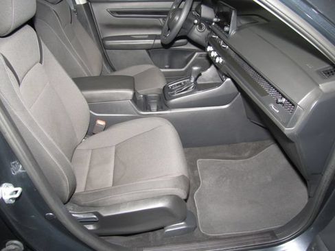 Certified 2025 Honda CR-V LX image 18