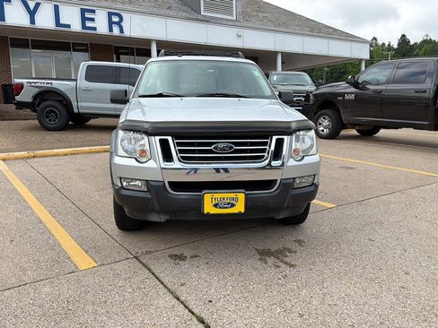 Used 2010 Ford Explorer Sport Trac XLT RWD image 3