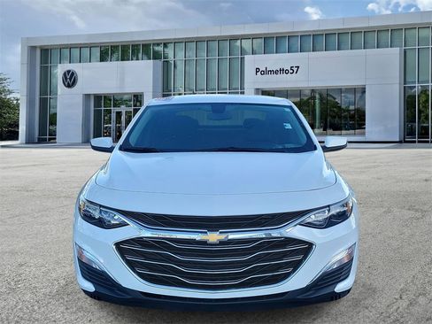Used 2022 Chevrolet Malibu RS image 2