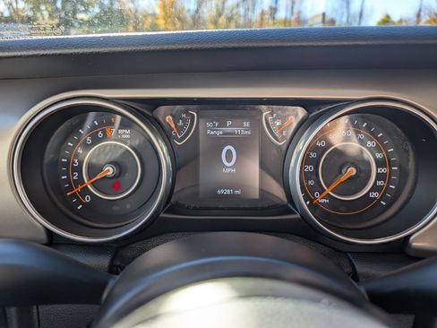 Used 2018 Jeep Wrangler Unlimited Sport S image 21