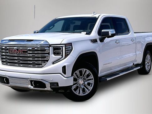 Certified 2024 GMC Sierra 1500 Denali w/ Technology Package AWD/4WD image 3