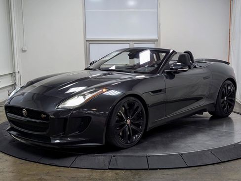 Used 2017 Jaguar F-TYPE S RWD image 4
