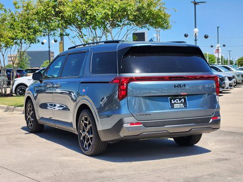 New 2026 Kia Carnival SX FWD image 3