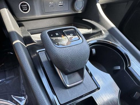 Used 2023 Nissan Rogue SV AWD/4WD image 23