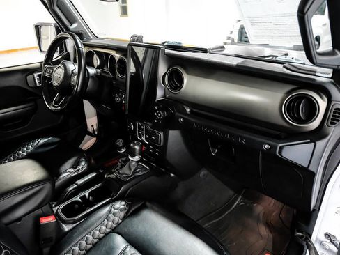 Used 2020 Jeep Wrangler Unlimited Sport AWD/4WD image 12