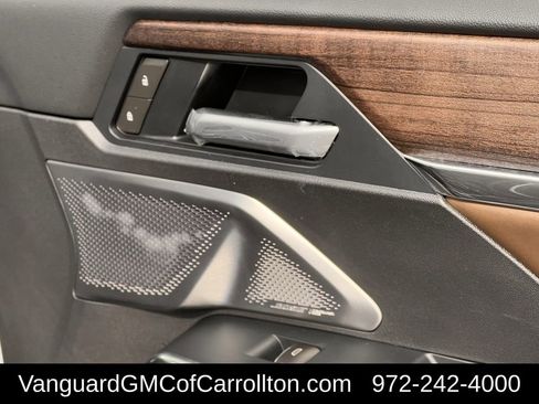 New 2026 GMC Acadia Denali Ultimate w/ LPO, Floor Liner Package image 23