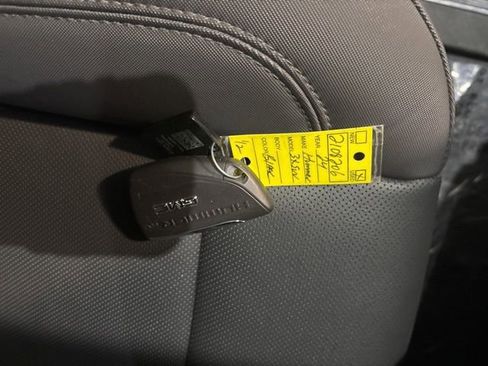 Used 2024 GMC Hummer EV 3X w/ LPO, Sport Package image 34