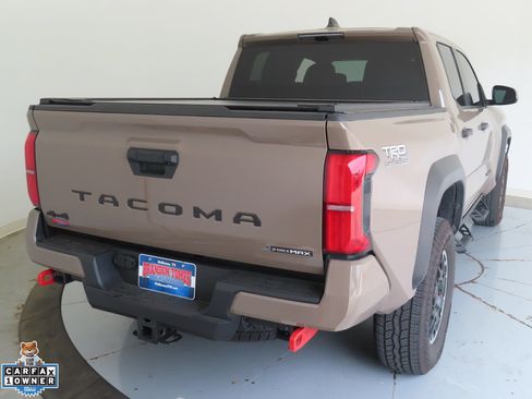 Used 2026 Toyota Tacoma TRD Off-Road AWD/4WD image 3