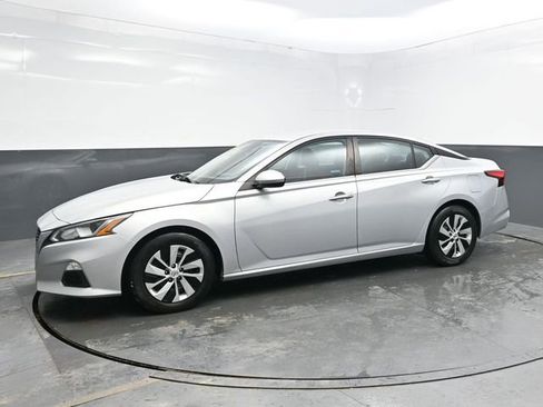 Used 2021 Nissan Altima 2.5 S image 3