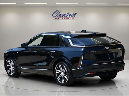 Certified 2024 Cadillac Lyriq Luxury AWD/4WD image 6