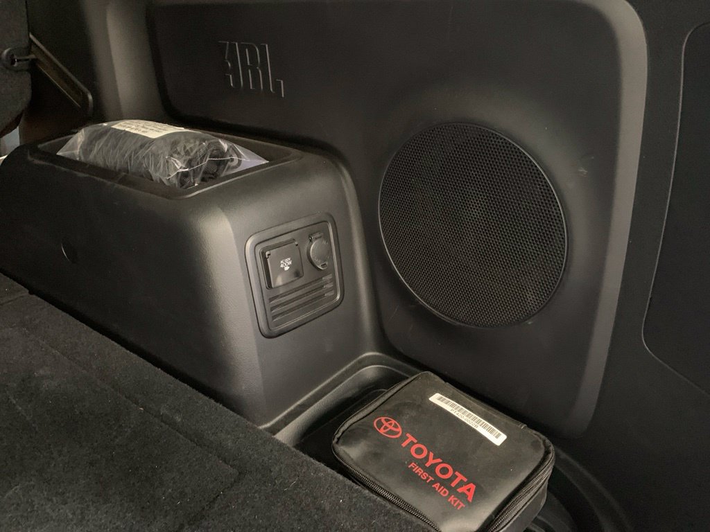 Used 2023 Toyota 4Runner Limited RWD image 12