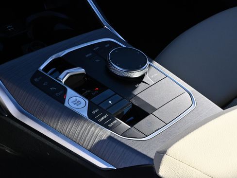 New 2026 BMW 330i Sedan w/ Premium Package image 23