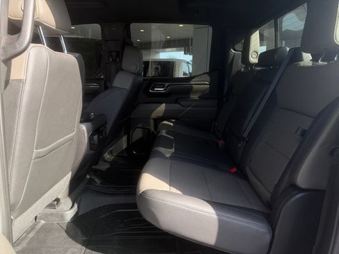 Used 2024 Chevrolet Silverado 1500 ZR2 w/ Technology Package AWD/4WD image 10