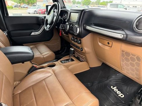 Used 2012 Jeep Wrangler Unlimited Sahara w/ Mopar Chrome Edition Group image 20