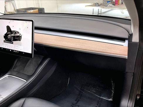 Used 2022 Tesla Model 3 image 19