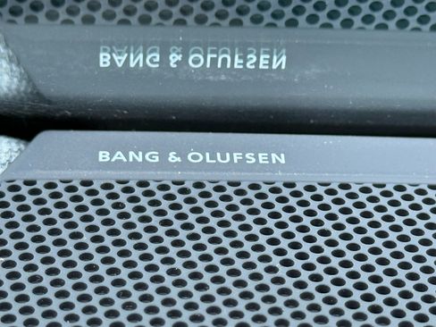 Used 2019 Audi e-tron Premium Plus image 30