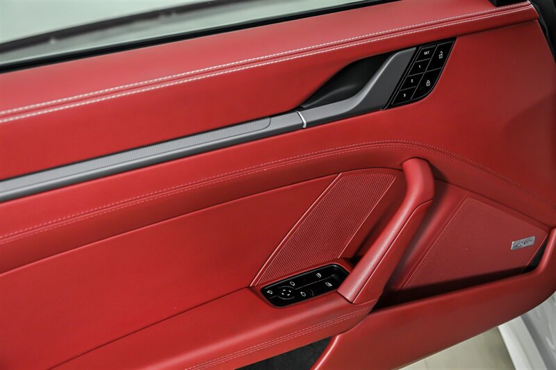 Used 2020 Porsche 911 Carrera S RWD image 12