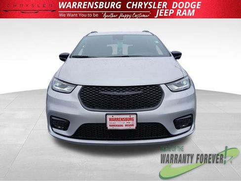 New 2026 Chrysler Pacifica Select image 10