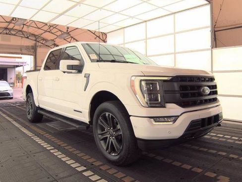 Used 2022 Ford F150 Lariat w/ Equipment Group 502A High AWD/4WD image 3