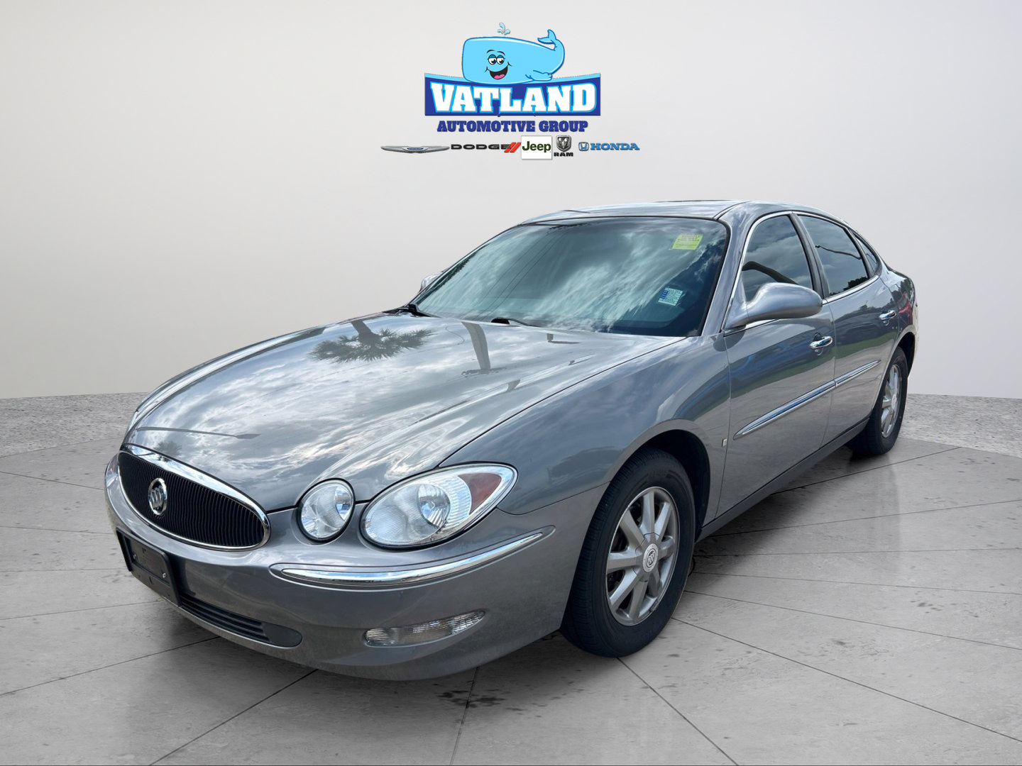 Used 2007 Buick LaCrosse CX w/ Chrome Enhancement Package FWD image 1