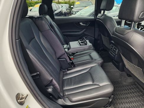 Used 2017 Audi Q7 3.0T Premium AWD/4WD image 31
