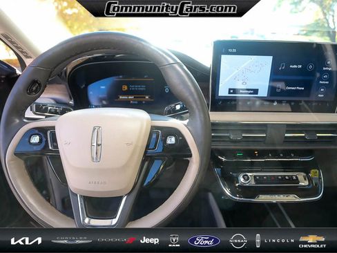 Certified 2023 Lincoln Corsair Reserve w/ Equipment Group 201A image 13