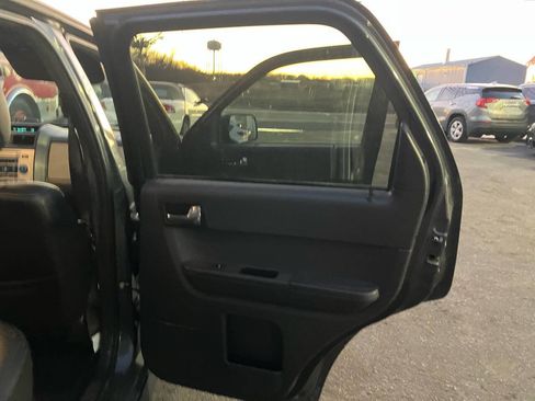 Used 2008 Mercury Mariner 2WD V6 image 21