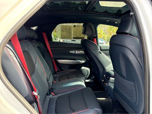 Used 2023 Genesis GV70 2.5T w/ Sport Prestige Package image 16