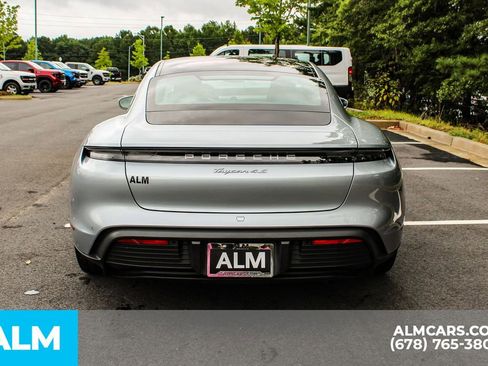 Used 2023 Porsche Taycan 4S w/ Performance Package image 11