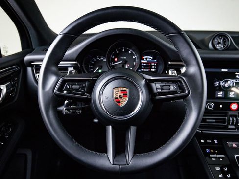 Certified 2026 Porsche Macan image 26