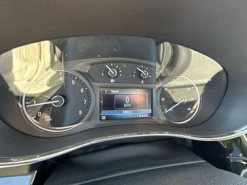 Used 2022 Buick Encore Preferred w/ Safety Package II image 42